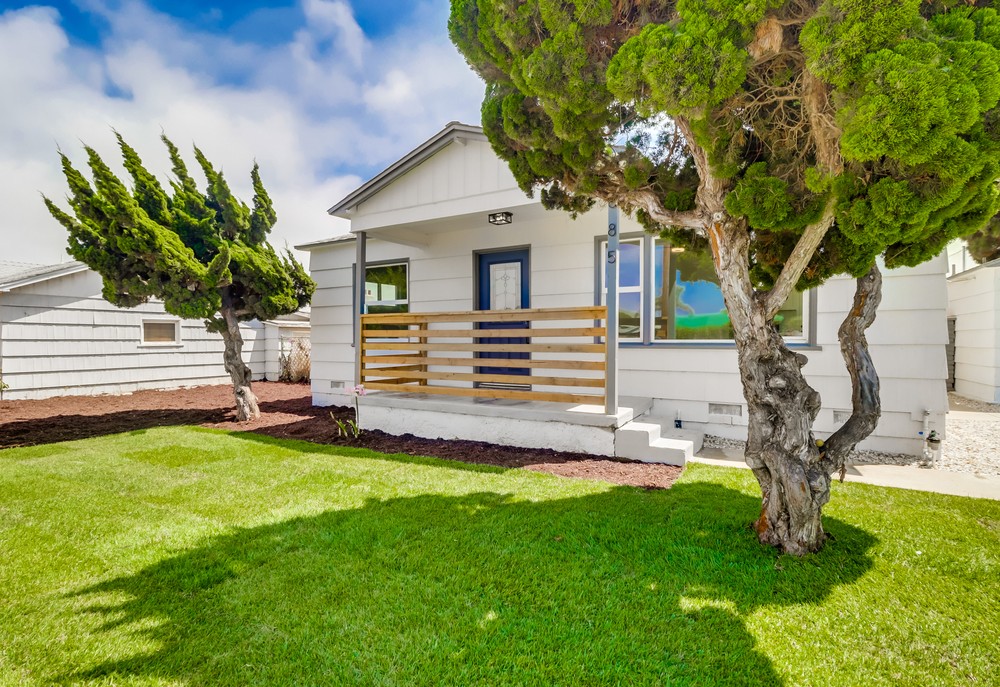 885 Encina Avenue - Main House